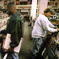 Cover-DJShadow-Endtroducing.jpg (200x200px)